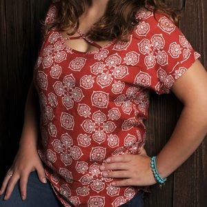 SOLD* NWOT!- Strappy neck patterned Top